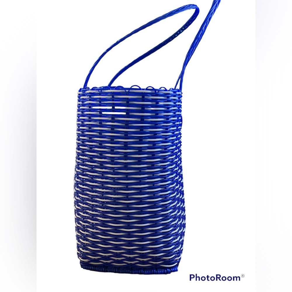 Cesta Basket Tote Bag | NWOT| dimensions are L13 1/2 x 6 1/2W x 11 H - Picture 2 of 7